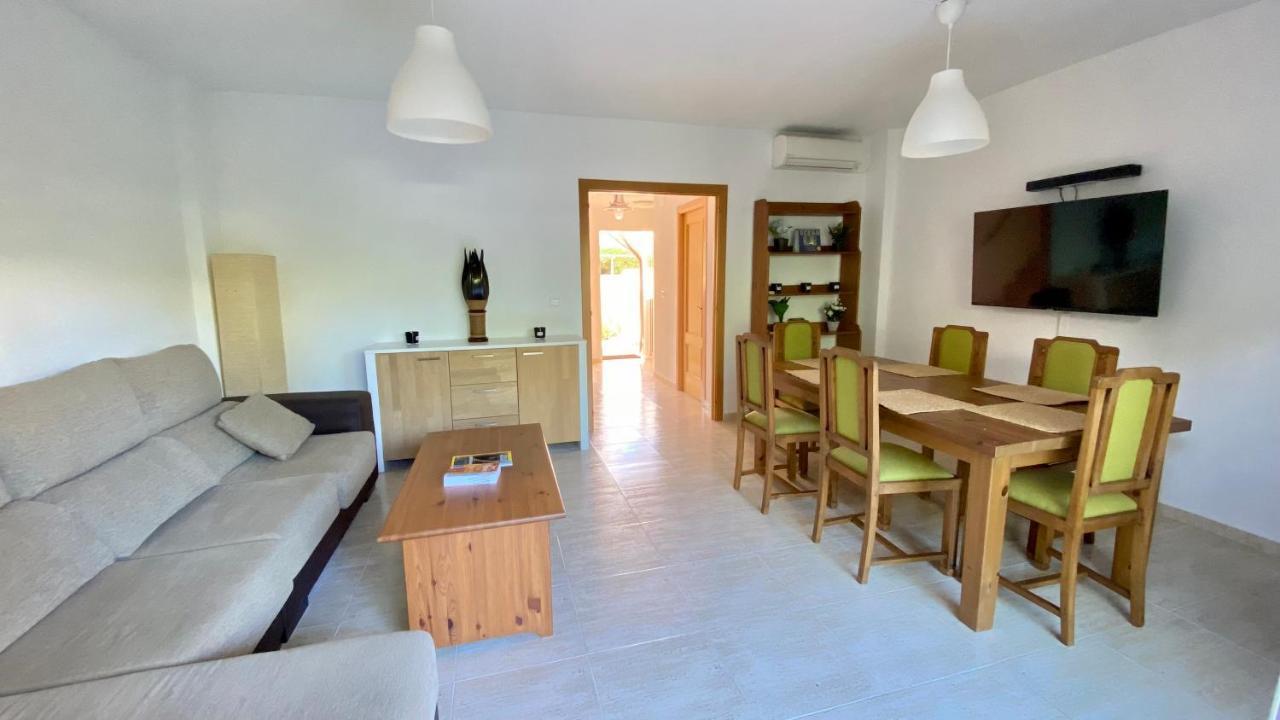 Bungalow Playa Apartment เอลกัมเปโญ ภายนอก รูปภาพ